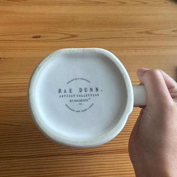 Queen Bee Rae Dunn - Picture 3 of 3